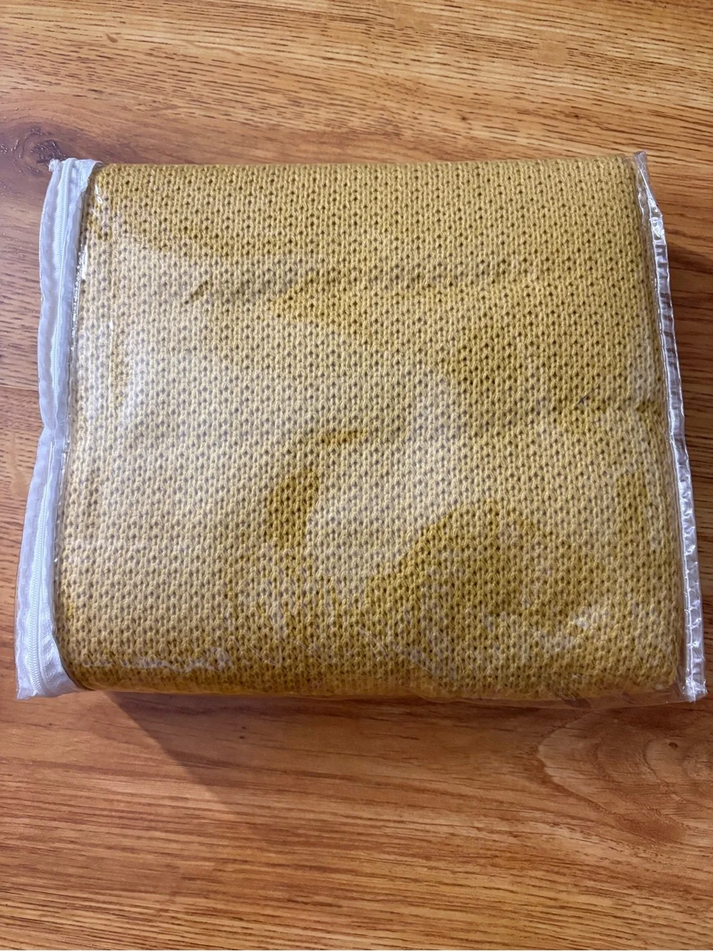 N/A soft throw